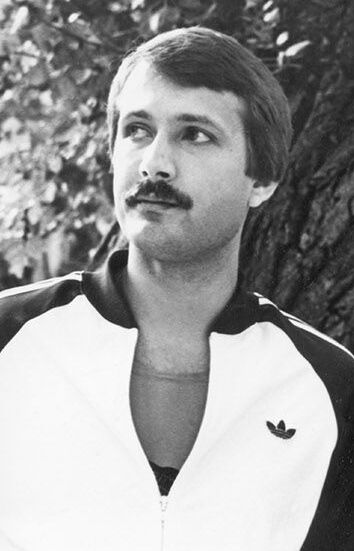 Андрей Градов — советский и российский актёр театра, кино, озвучивания и дубляжа, диктор
