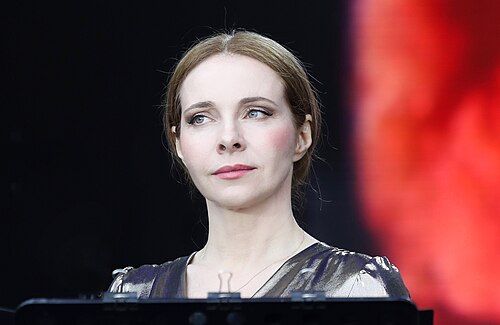 Екатерина Гусева — российская актриса театра, кино, телевидения, мюзиклов, озвучивания и дубляжа, певица