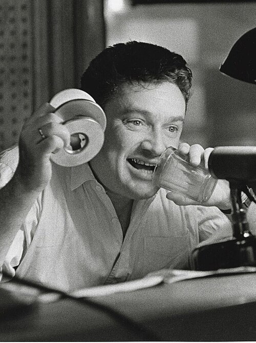 Евгений Весник